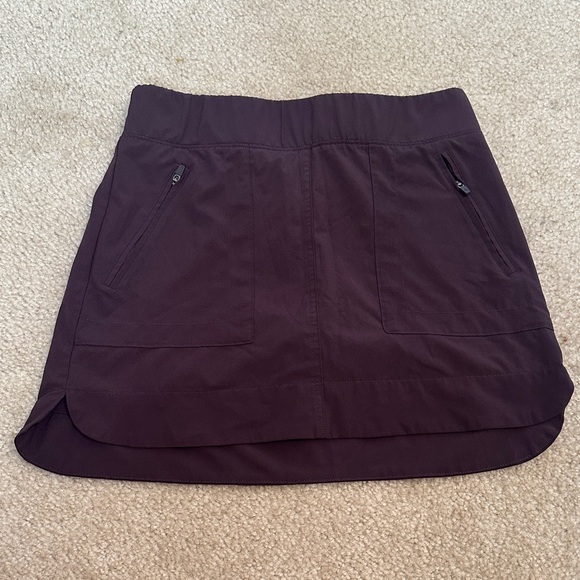 Set of Three Skorts in Black, Burgundy, and Navy - Picture 6 of 7